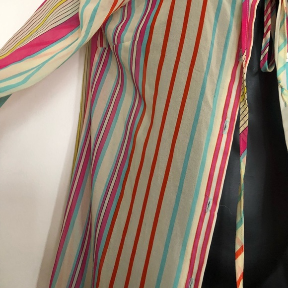 Colorful blouse - Picture 8 of 12